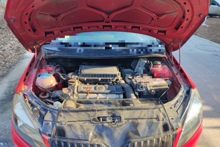 Used Skoda Fabia 2012 1.6L Automatic Cool Black Edition Engine Bay
