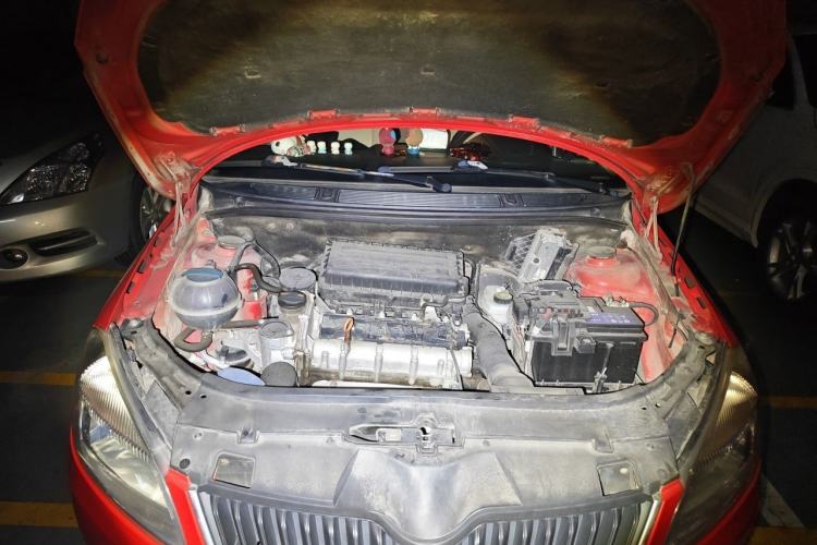 Used Skoda Fabia 2012 1.4L Automatic Crystal Edition Engine Bay