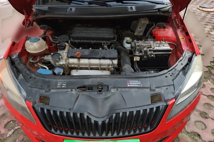 Used Skoda Fabia 2012 1.6L Manual Sport Edition Engine Bay