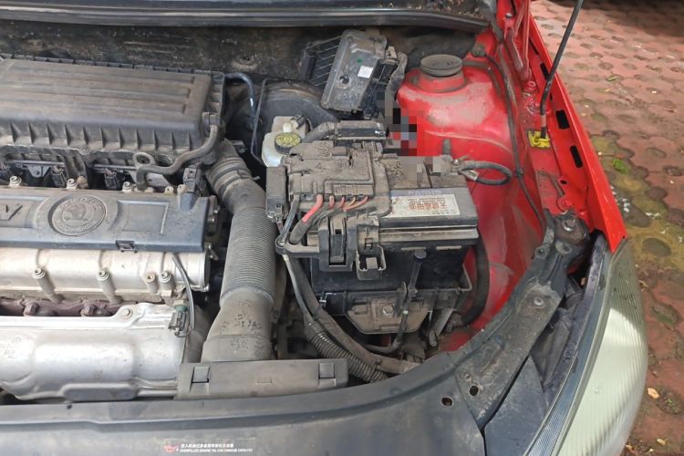 Used Skoda Fabia 2012 1.6L Automatic Cool Black Edition Engine Bay Left