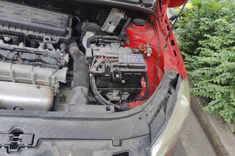 Used Skoda Fabia 2012 1.4L Automatic Crystal Edition Engine Bay Left