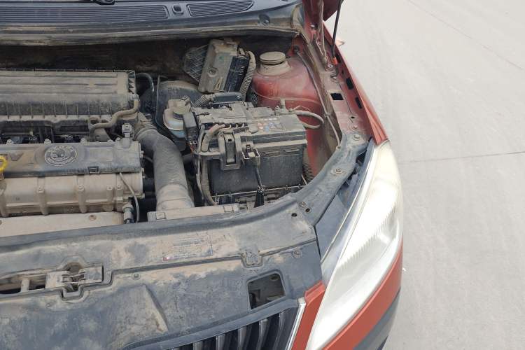 Used Skoda Fabia 2012 1.6L Scout Engine Bay Left