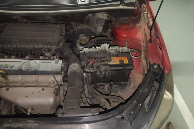 Used Skoda Fabia 2012 1.6L Automatic Sport Edition Engine Bay Left