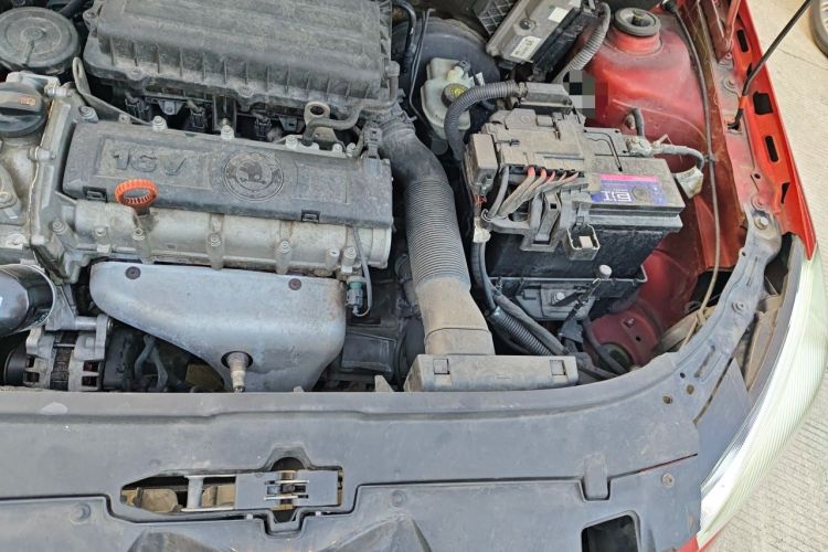 Used Skoda Fabia 2012 1.6L Scout Engine Bay Left