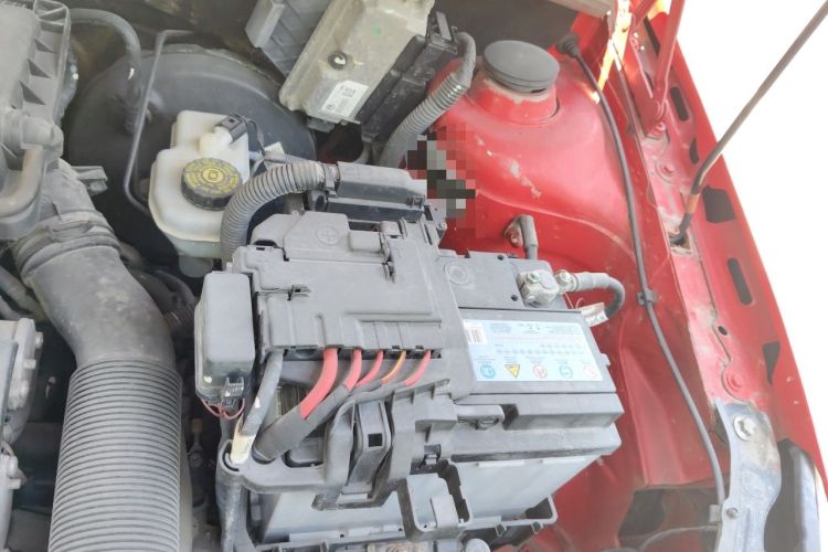 Used Skoda Fabia 2012 1.4L Automatic Crystal Edition Engine Bay Left