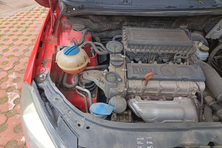 Used Skoda Fabia 2012 1.6L Automatic Cool Black Edition Engine Bay Right