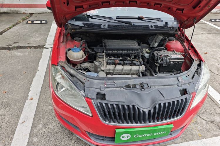 Used Skoda Fabia 2012 1.4L Automatic Crystal Edition Engine Bay Right