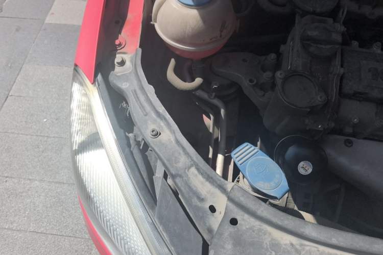 Used Skoda Fabia 2012 1.6L 5th Anniversary Limited Edition Engine Bay Right