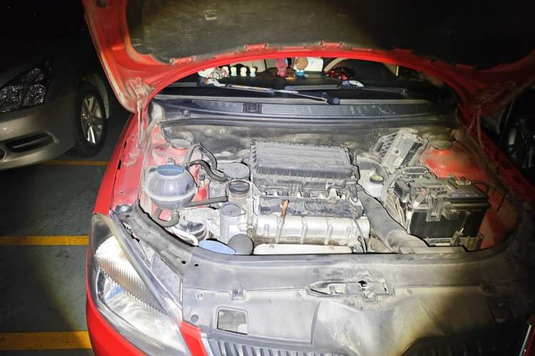 Used Skoda Fabia 2012 1.4L Automatic Crystal Edition Engine Bay Right