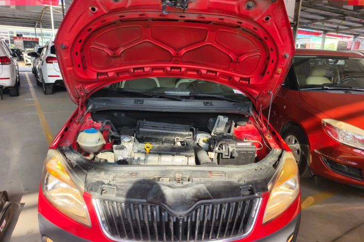 Used Skoda Fabia 2012 1.6L Scout Engine Bay