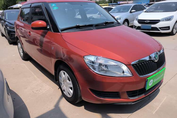 Used Skoda Fabia 2012 1.4L Manual Crystal Edition Exterior 2