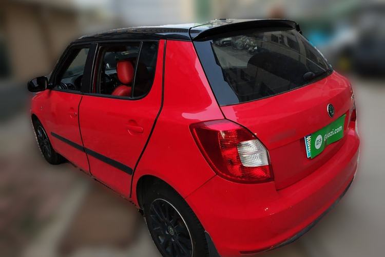 Used Skoda Fabia 2012 1.6L Manual Sport Edition Exterior 3