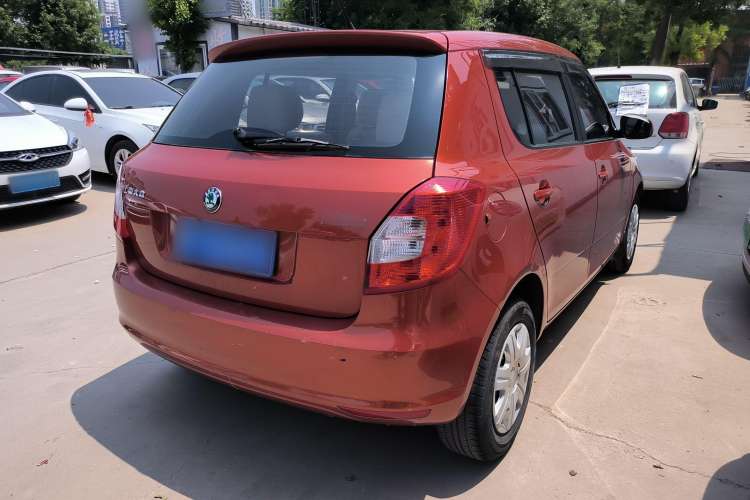 Used Skoda Fabia 2012 1.4L Manual Crystal Edition Exterior 3