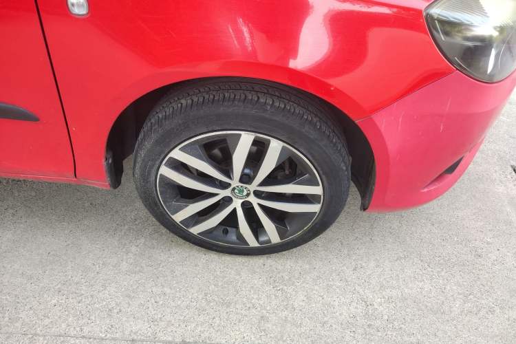 Used Skoda Fabia 2012 1.6L Manual Sport Edition Exterior 7