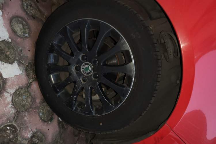Used Skoda Fabia 2012 1.6L Manual Sport Edition Exterior 7