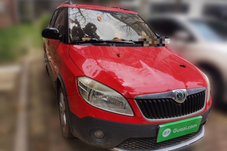 Used Skoda Fabia 2012 1.6L Scout Front Right 45 Deg