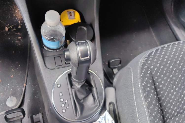 Used Skoda Fabia 2012 1.6L 5th Anniversary Limited Edition Gear Lever