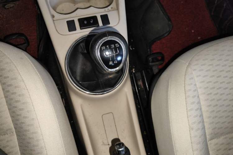 Used Skoda Fabia 2012 1.4L Manual Jingling Edition Gear Lever