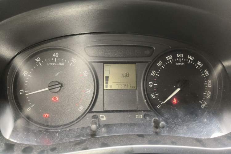Used Skoda Fabia 2012 1.4L Manual Crystal Edition Instrument Cluster