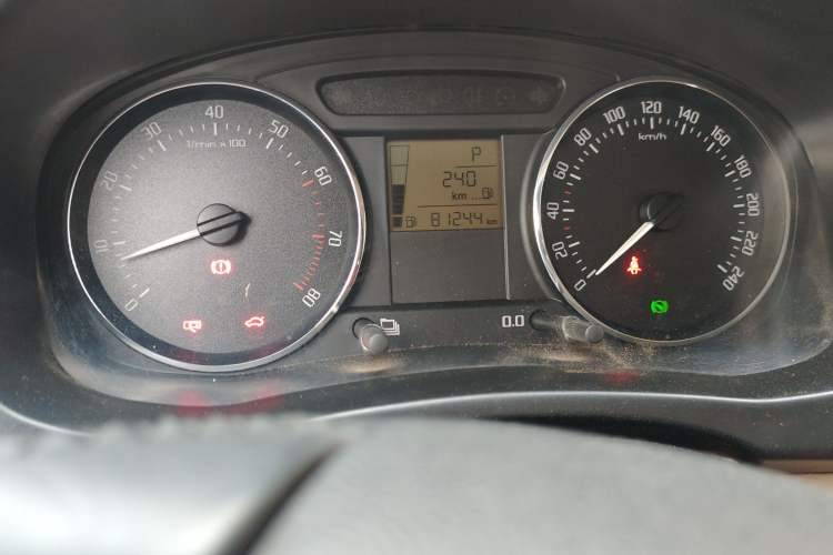 Used Skoda Fabia 2012 1.6L Scout Instrument Cluster