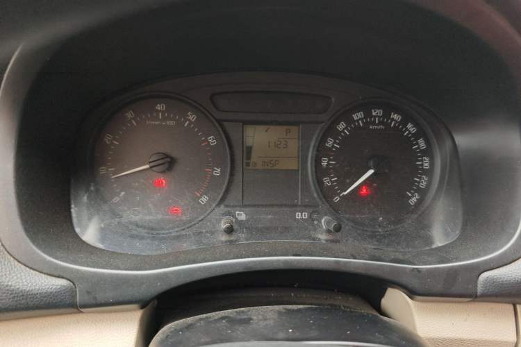 Used Skoda Fabia 2012 1.4L Automatic Crystal Edition Instrument Cluster