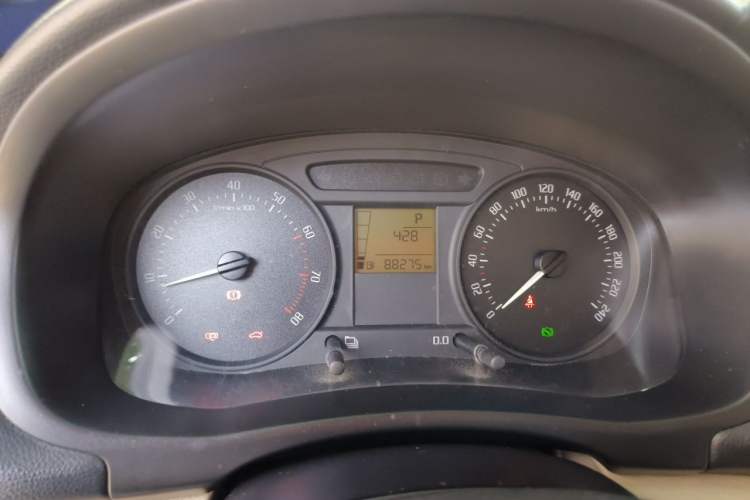 Used Skoda Fabia 2012 1.4L Automatic Crystal Edition Instrument Cluster