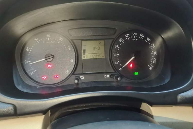 Used Skoda Fabia 2012 1.4L Automatic Crystal Edition Instrument Cluster