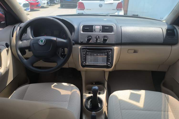 Used Skoda Fabia 2012 1.4L Manual Crystal Edition Interior 3