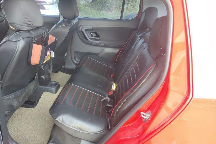 Used Skoda Fabia 2012 1.6L Manual Sport Edition Interior 4