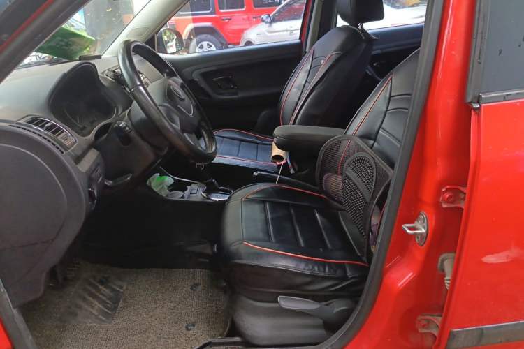Used Skoda Fabia 2012 1.6L Automatic Cool Black Edition Left Front Seat