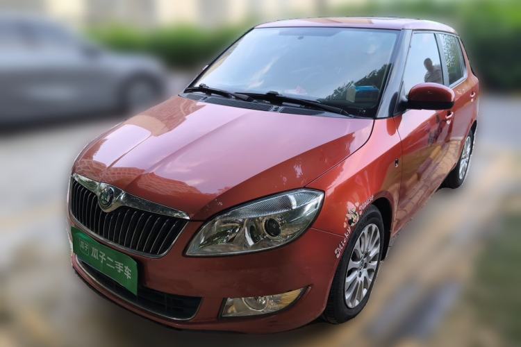 Used Skoda Fabia 2012 1.6L Automatic Crystal Edition Guazi used car, China used car export, Used car for sale, Used cars, Cheapest cars for sale