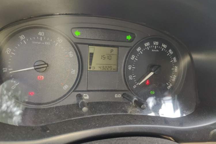 Used Skoda Fabia 2012 1.4L Automatic Crystal Edition Odometer Close Up