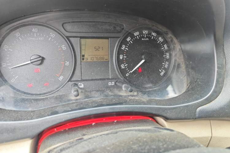 Used Skoda Fabia 2012 1.4L Manual Crystal Edition Odometer Close Up