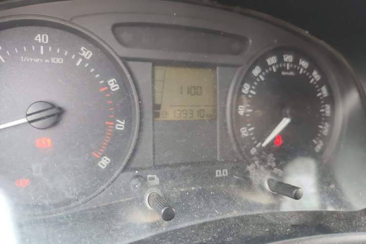 Used Skoda Fabia 2012 1.4L Manual Jingling Edition Odometer Close Up
