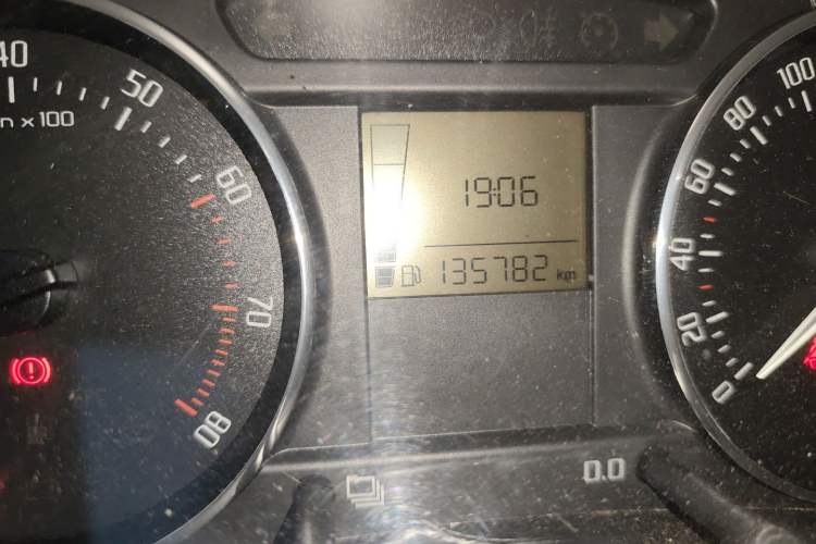 Used Skoda Fabia 2012 1.6L Manual Sport Edition Odometer Close Up