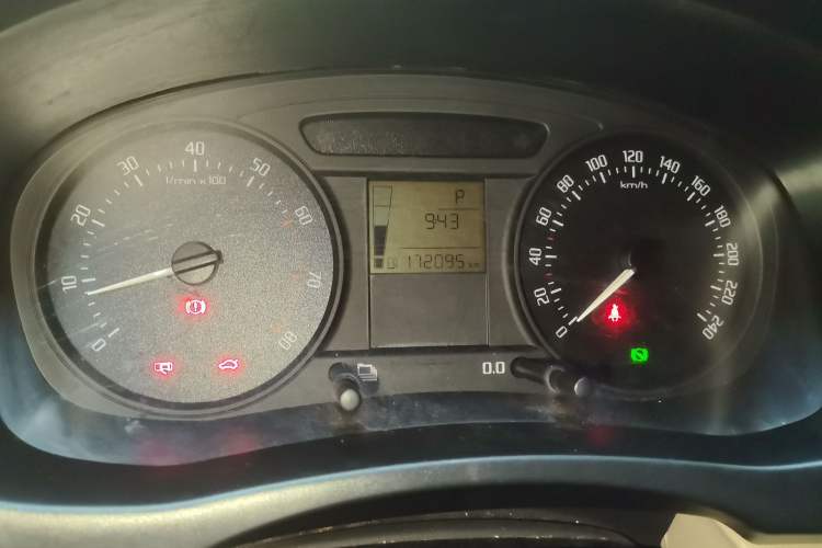 Used Skoda Fabia 2012 1.4L Automatic Crystal Edition Odometer Close Up
