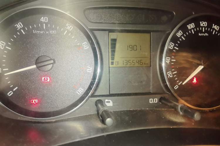 Used Skoda Fabia 2012 1.4L Manual Jingling Edition Odometer Close Up