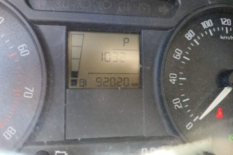 Used Skoda Fabia 2012 1.4L Automatic Crystal Edition Odometer Close Up