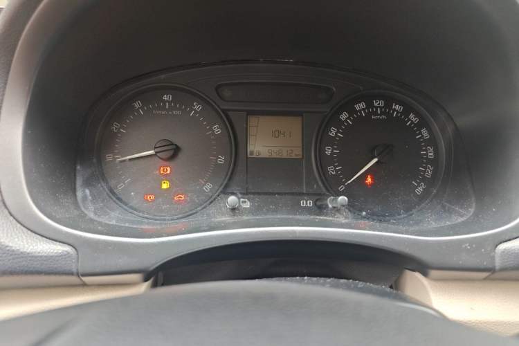 Used Skoda Fabia 2012 1.4L Manual Crystal Edition Odometer Close Up