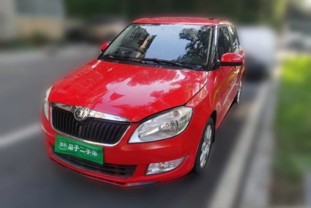 Skoda Fabia 2012 1.4L Manual Jingling Edition usado