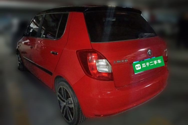 Used Skoda Fabia 2012 1.6L Automatic Cool Black Edition Rear Left 45 Deg