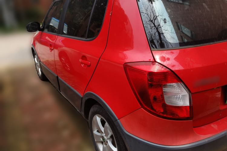 Used Skoda Fabia 2012 1.6L Scout Rear Left 45 Deg