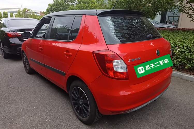 Used Skoda Fabia 2012 1.6L Automatic Sport Edition Rear Left 45 Deg