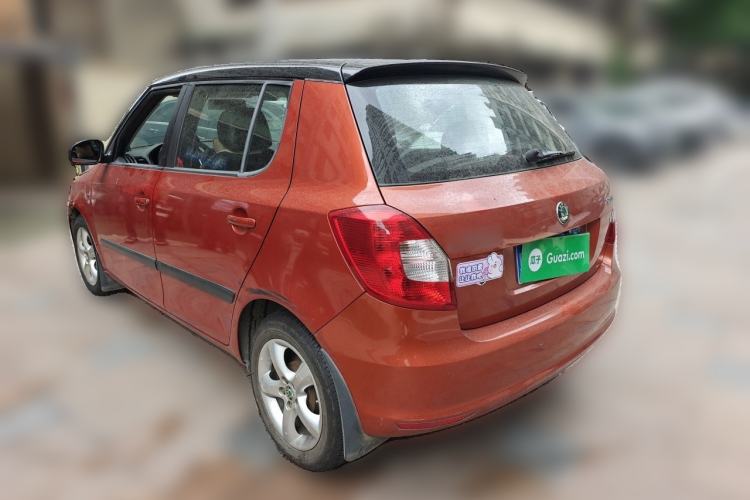 Used Skoda Fabia 2012 1.6L Automatic Cool Black Edition Rear Left 45 Deg