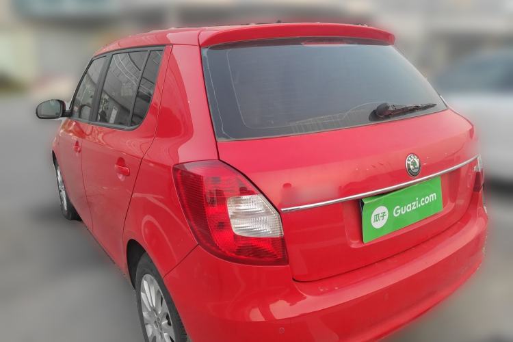 Used Skoda Fabia 2012 1.6L Automatic Crystal Edition Rear Left 45 Deg