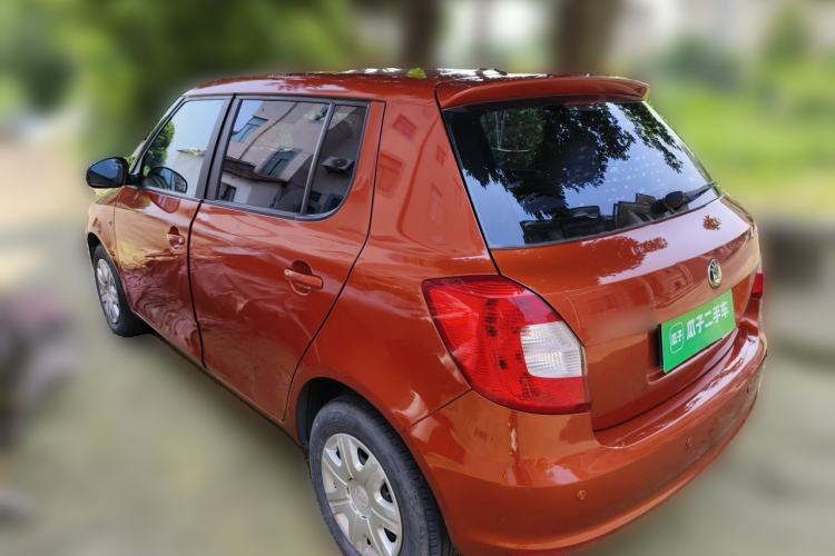 Used Skoda Fabia 2012 1.4L Automatic Crystal Edition Rear Left 45 Deg