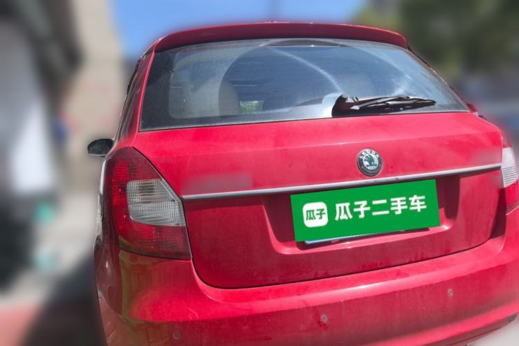 Used Skoda Fabia 2012 1.6L 5th Anniversary Limited Edition Rear Left 45 Deg