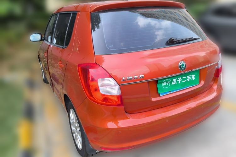 Used Skoda Fabia 2012 1.6L Automatic Crystal Edition Rear Left 45 Deg