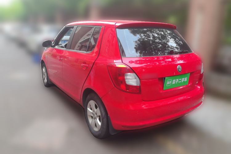 Used Skoda Fabia 2012 1.4L Automatic Crystal Edition Rear Left 45 Deg
