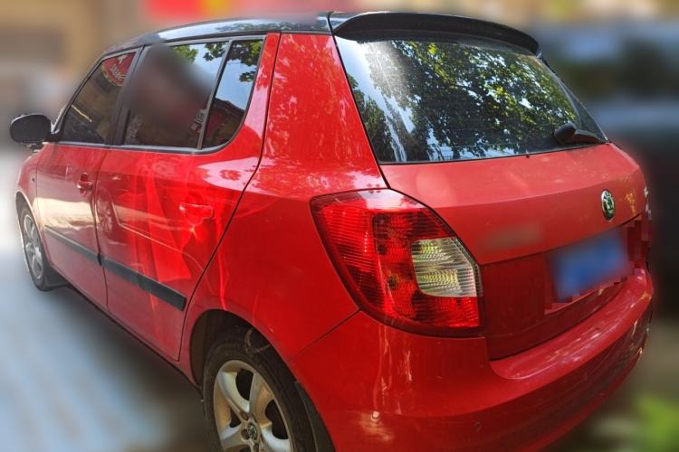 Used Skoda Fabia 2012 1.6L Manual Cool Black Edition Rear Left 45 Deg